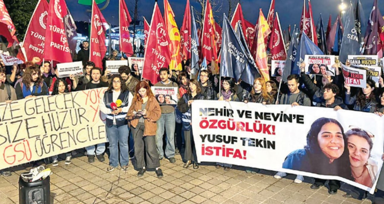 Her üniversitede benzer pankartlar asılıyor
